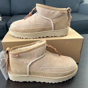 UGG UNISEX ULTRA MINI CRAFTED REGENERATE BOOT
